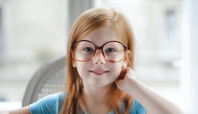 斜弱視及小兒?？?>
							<!-- 調用當前欄目的縮略圖地址和名稱 -->
						</div>
						<div   id=